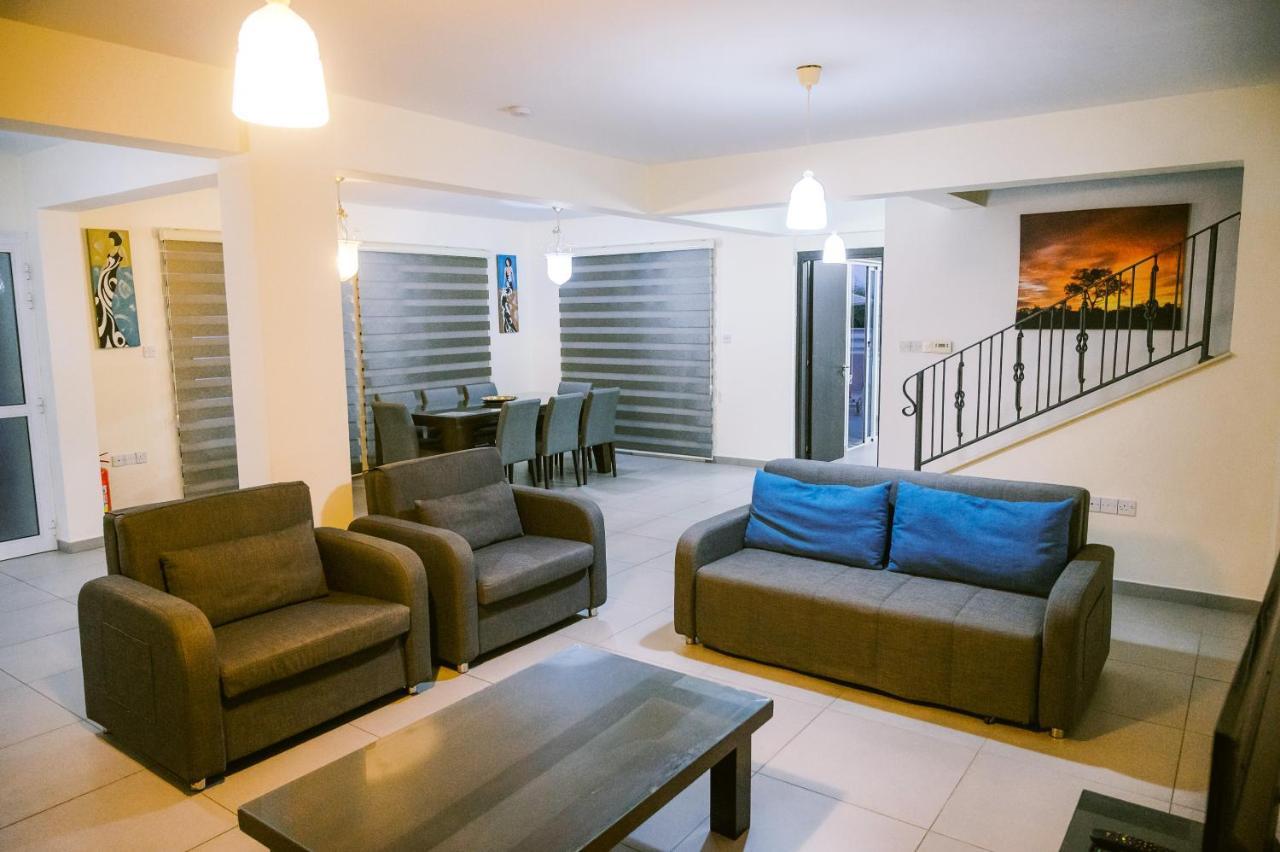 Costa Cornelia Homes Вилла